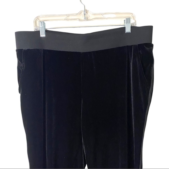 Juicy Couture Ruched Velvet Jogger Pants (XL) - Picture 5 of 10